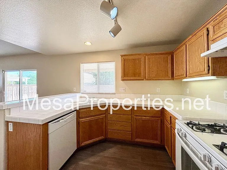 14451 Green River Rd — Photo 10