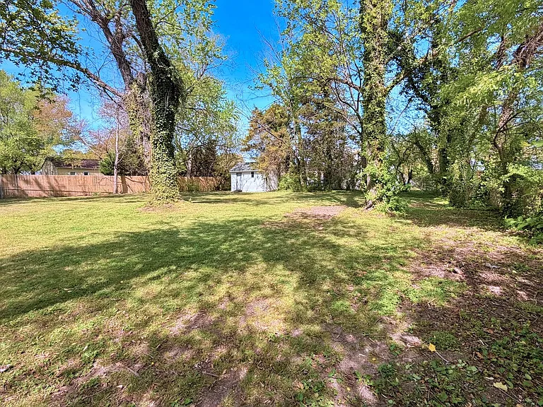 4838 Stanley Dr — Photo 5