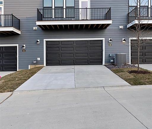 2nd image of 306 Indigo Ct