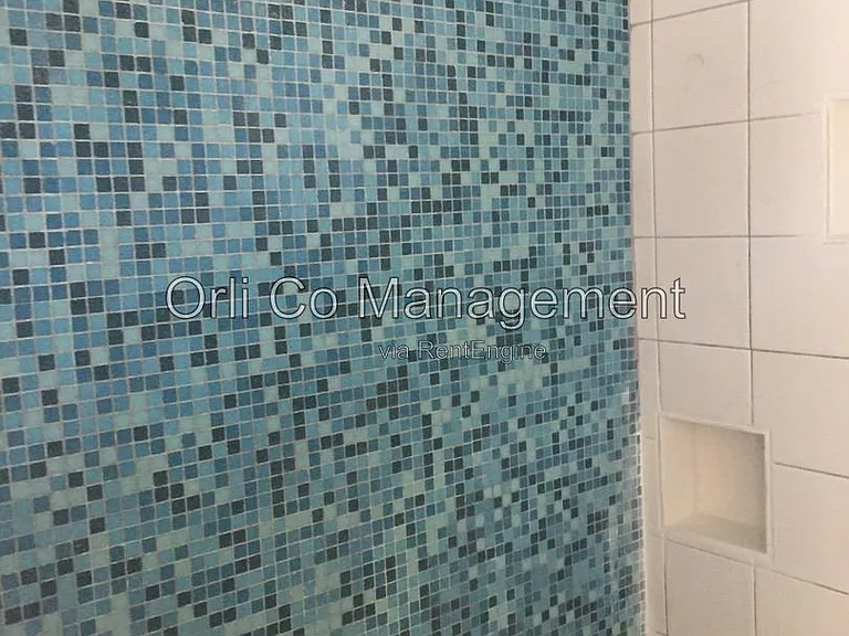 7100 Haskell Ave #7100 — Photo 9