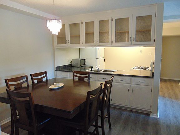 4th image of 13757 Lamon Ave #107