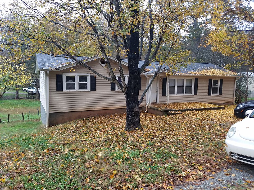 1st image of 158 1st Ave