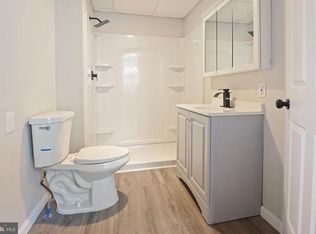 155 7th St, Salem, NJ 08079