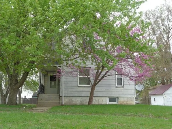308 Genoa St, Cherry Valley, IL 61016