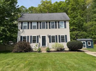 222 Bridge St, Warren, MA 01083