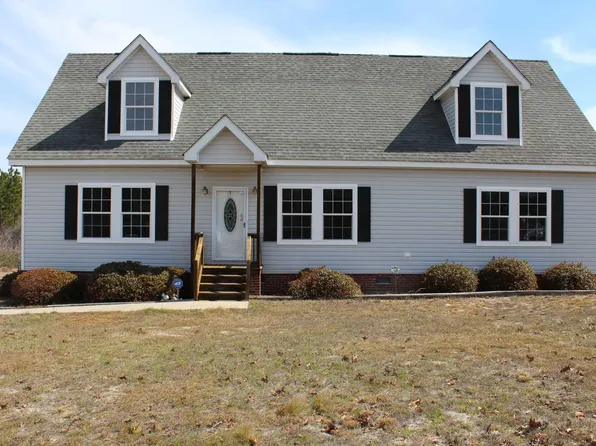 404 Tree Top Ln, Lugoff, SC 29078