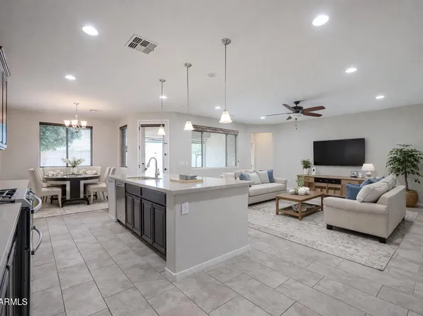 18248 W MONTECITO Avenue, Goodyear, AZ 85395