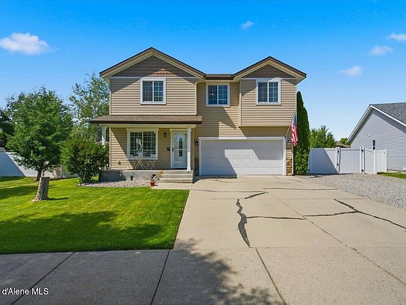 3rd image of 1879 E Warbler Ln