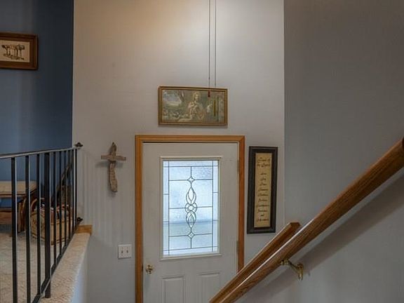 5th image of 24 Redwood Ln