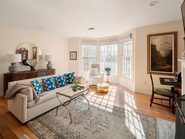 40 Joy St APT 5, Boston, MA 02114