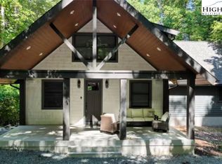 115 Black Birch Ln, Beech Mountain, NC 28604