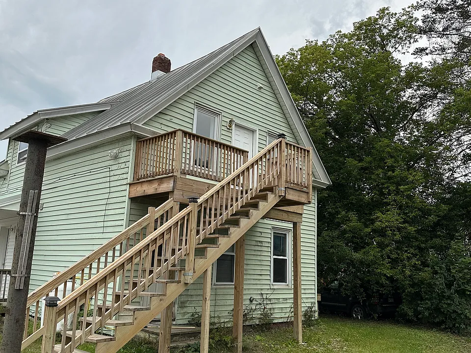 12 East St #2