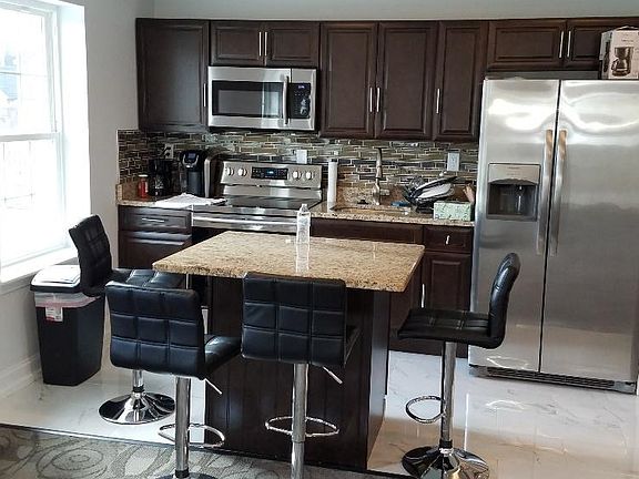 3rd image of 1100 Solly Ave #A
