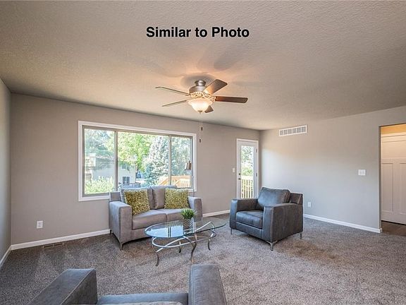 4th image of 323 NE Adams Ave