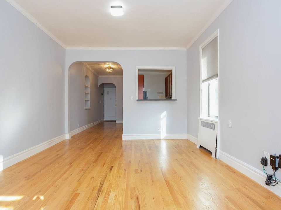 1st image of 3006 29th St APT 5A