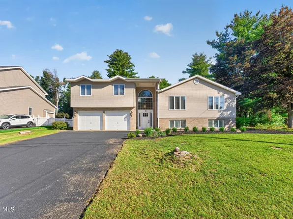 15 White Birch Court, Rotterdam, NY 12306