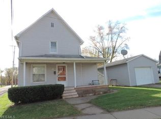 119 9th St NE, New Philadelphia, OH 44663
