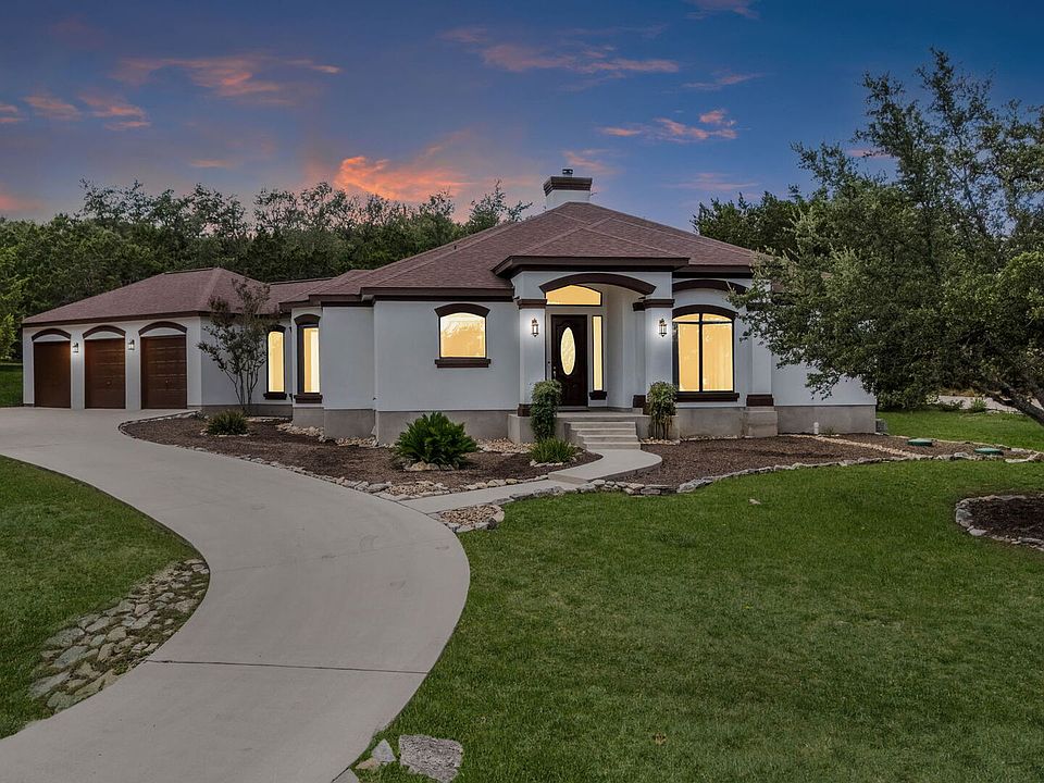 1st image of 27509 Boerne Cliff Dr