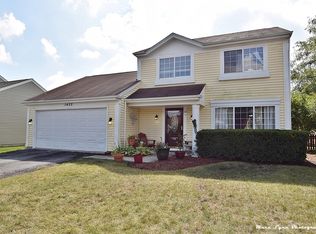 1432 Golden Oaks Pkwy, Aurora, IL 60506