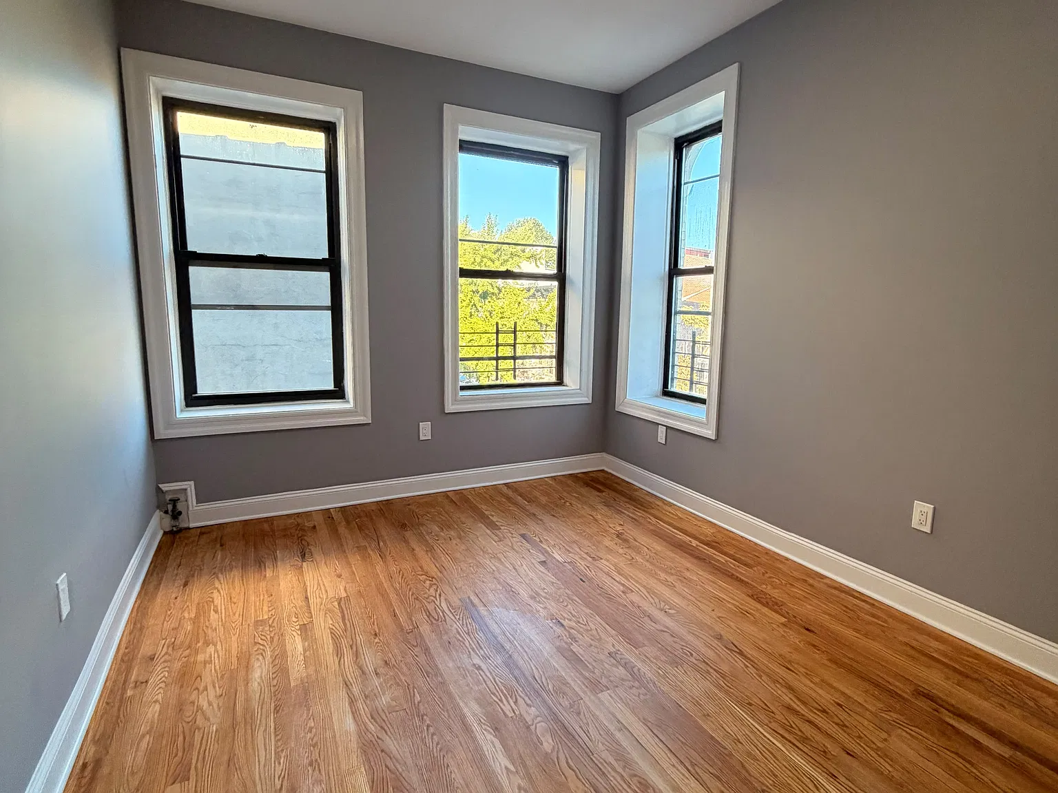 601 Central Avenue — Photo 2