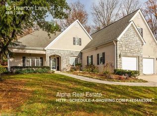 15 Tiverton Ln, Asheville, NC 28803