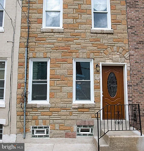 2415 W Seybert St Photo 1