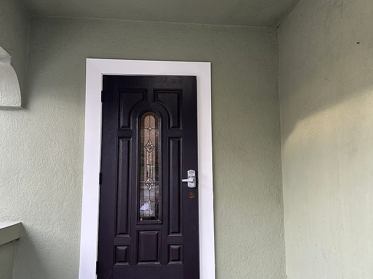 159 Hollywood Ave — Photo 17