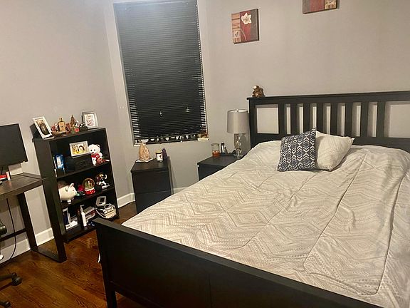 4th image of 5621 N Wayne Ave #2