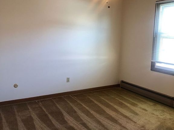 2nd image of 439 Saint Lawrence Ave