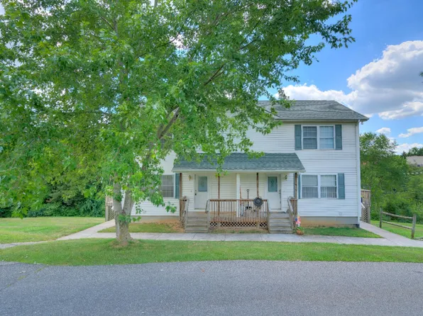 3326 Yellow Sulphur Rd, Blacksburg, VA 24060