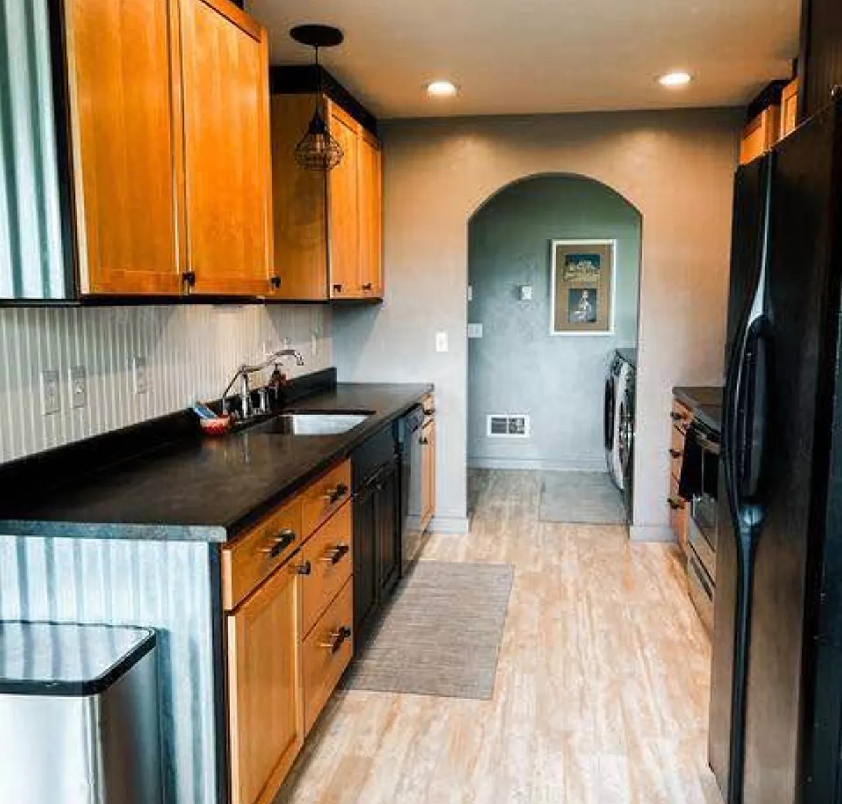 3 bed, 1683 sqft, $2,400 — Photo 2