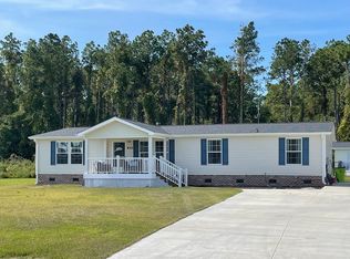 410 Clear Water Dr, Newport, NC 28570