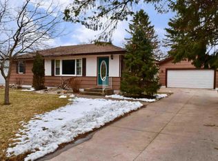 502 Hiawatha Blvd, Winona, MN 55987