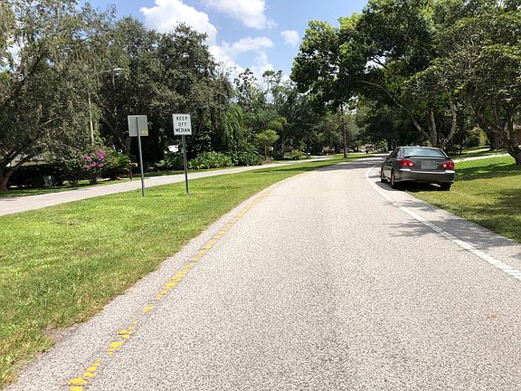 5th image of 4749 Parkway Blvd