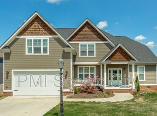 7725 Peppertree Dr, Ooltewah, TN 37363