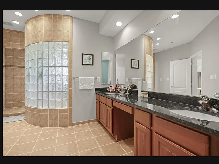 12920 Vicar Woods Ln — Photo 3