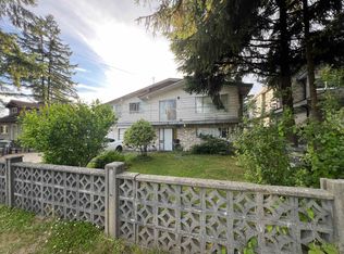 13703 Grosvenor Rd, Surrey, BC V3R5E3