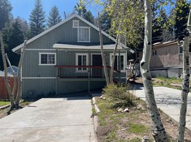 2430 Palo Alto Way, Running Springs, CA