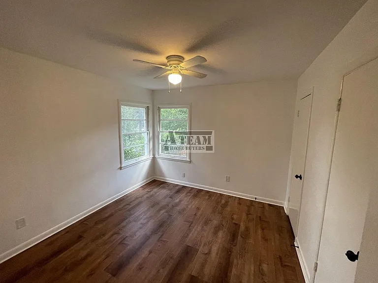 505 Highland Dr — Photo 14