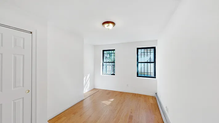 Rented by Makover Group Inc | media 20