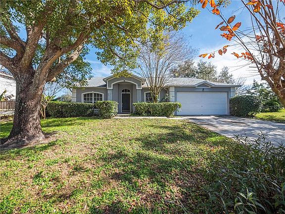 2nd image of 6511 Fox Crest Ln
