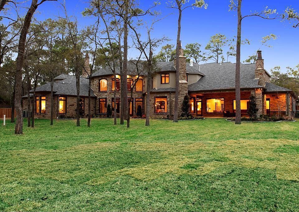 2nd image of 34 Liberty Bell Cir
