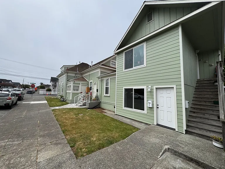 204 W Del Norte St #A-D — Photo 1