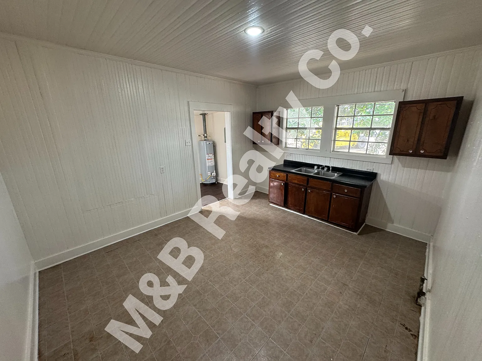 2 bed, 1075 sqft, $850 — Photo 3