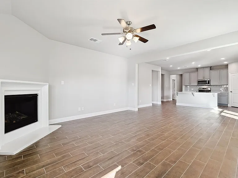 405 Portina Dr — Photo 30