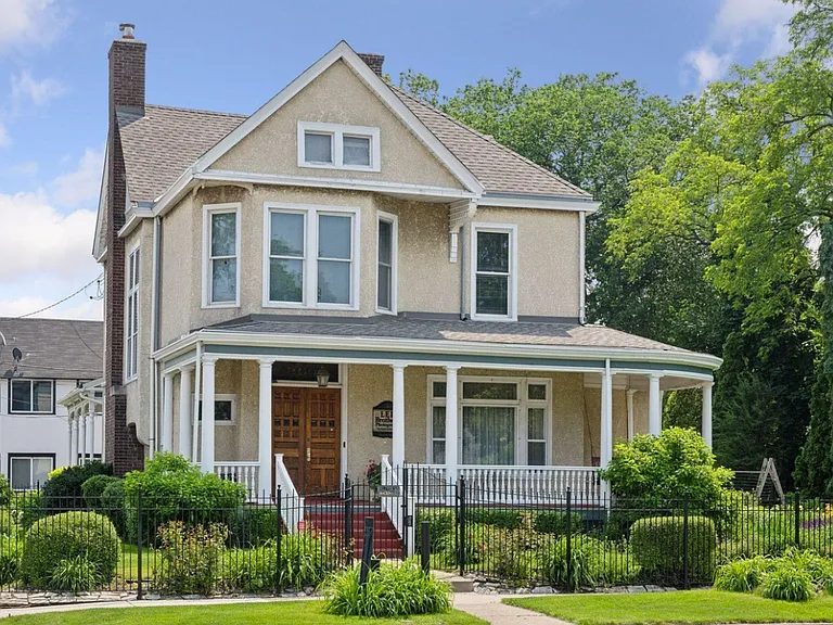 View of the manor from the front. Tenants have access to the front porch for 10/10 people watching and evening sunsets. Front gate can be locked or unlocked for guests.