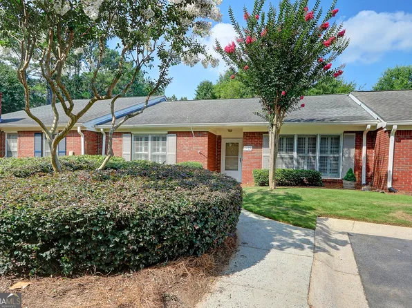 6408 Deerings Ln, Peachtree Corners, GA 30092