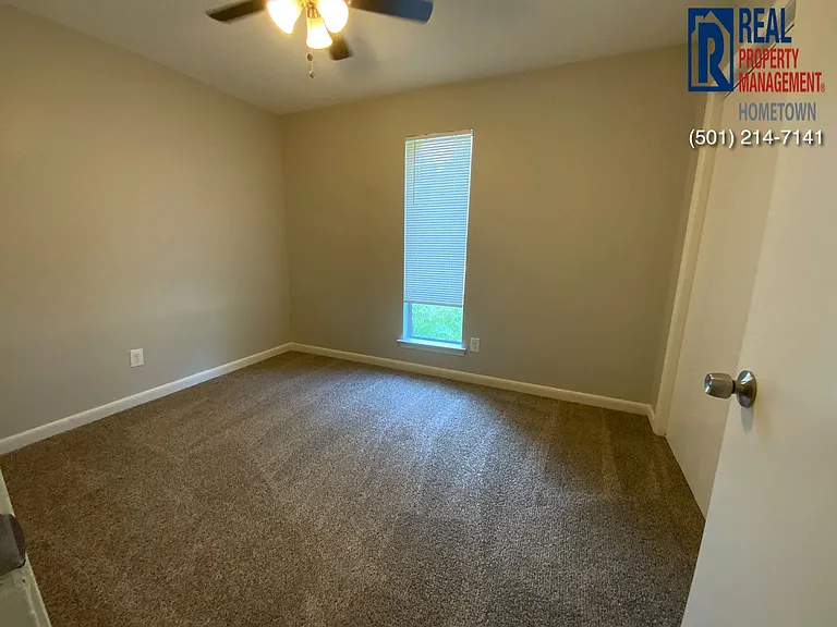 14225 Clayton Dr — Photo 7