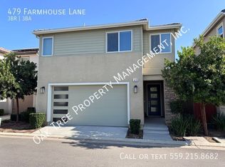 479 Farmhouse Ln, Clovis, CA 93619