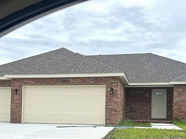 3841 W Riley Street, Bolivar, MO 65613
